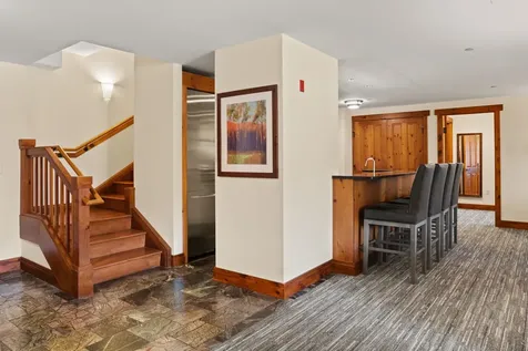 7412 Mountain Road Stowe VT 05672