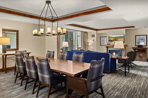 7412 Mountain Road Stowe VT 05672