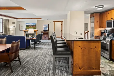 7412 Mountain Road Stowe VT 05672