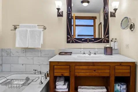 7412 Mountain Road Stowe VT 05672