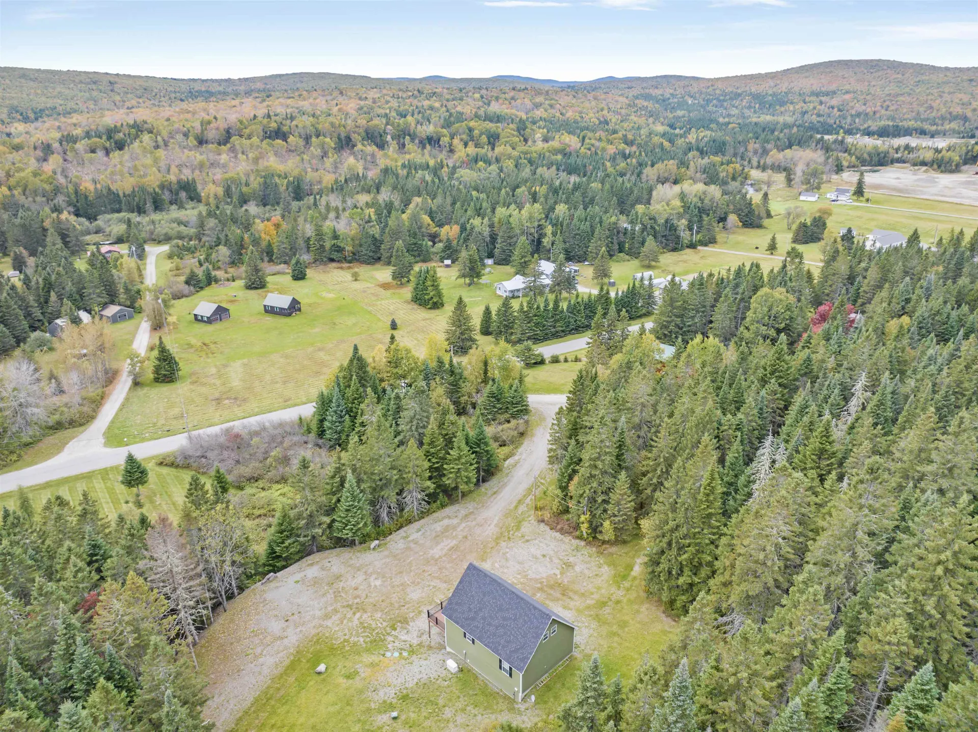 8 Fox Run Pittsburg NH 03592