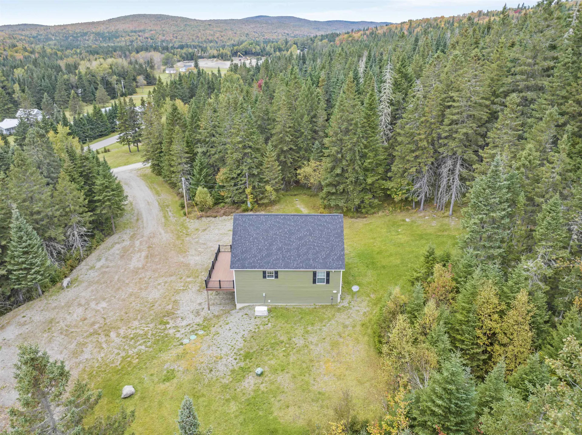 8 Fox Run Pittsburg NH 03592