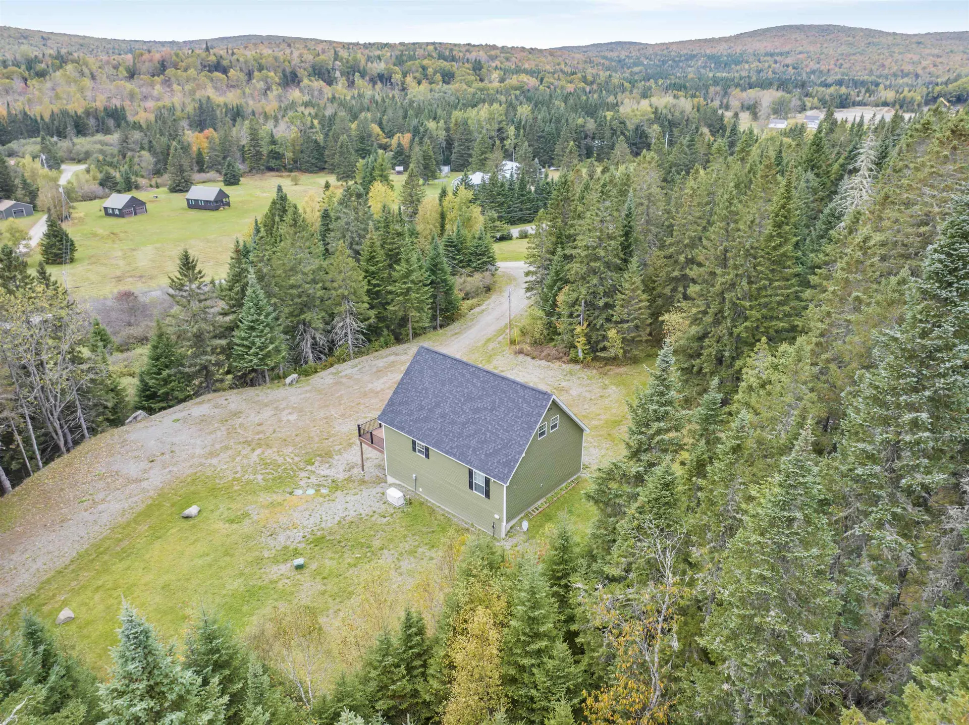 8 Fox Run Pittsburg NH 03592