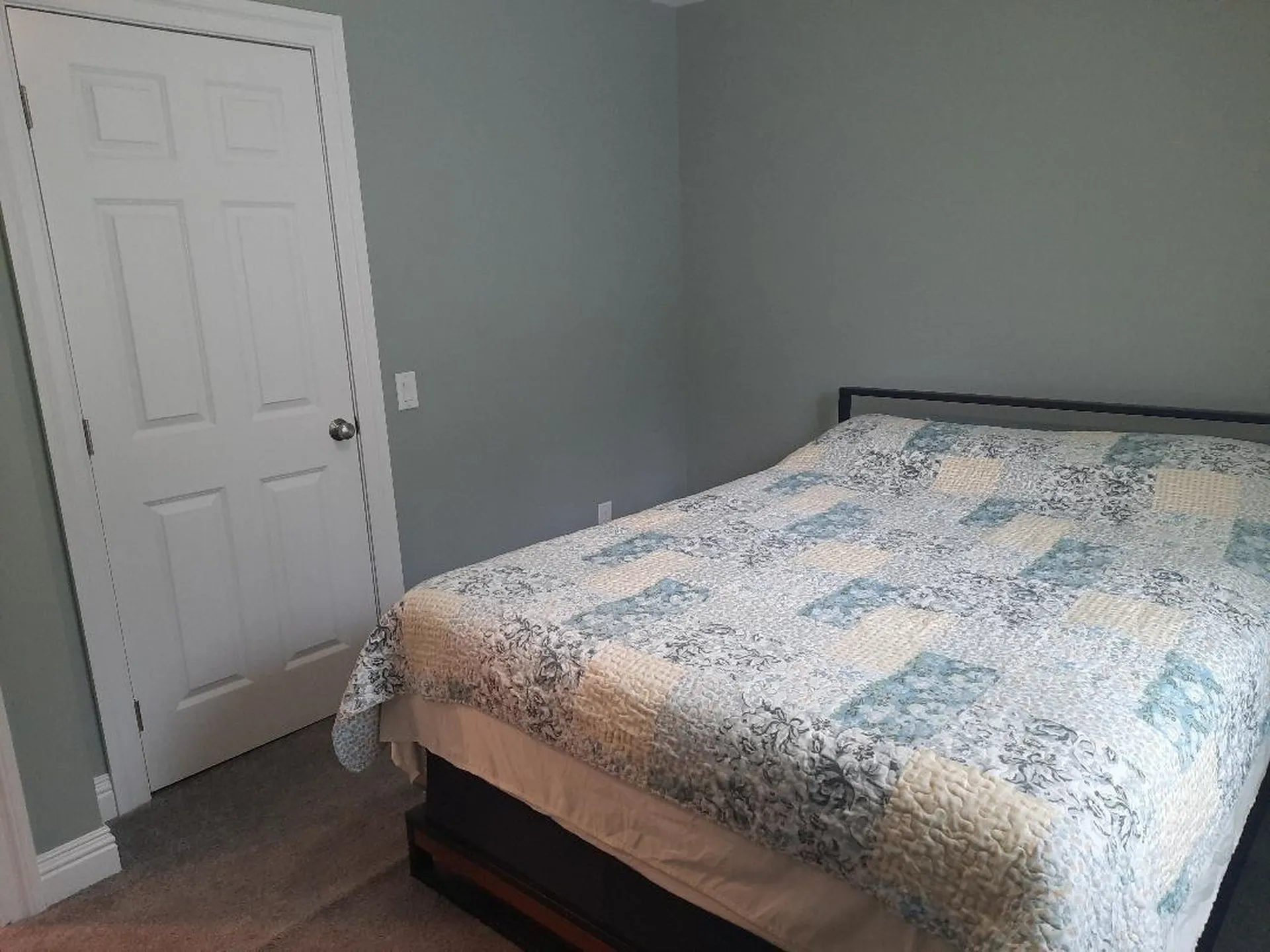 8 Fox Run Pittsburg NH 03592