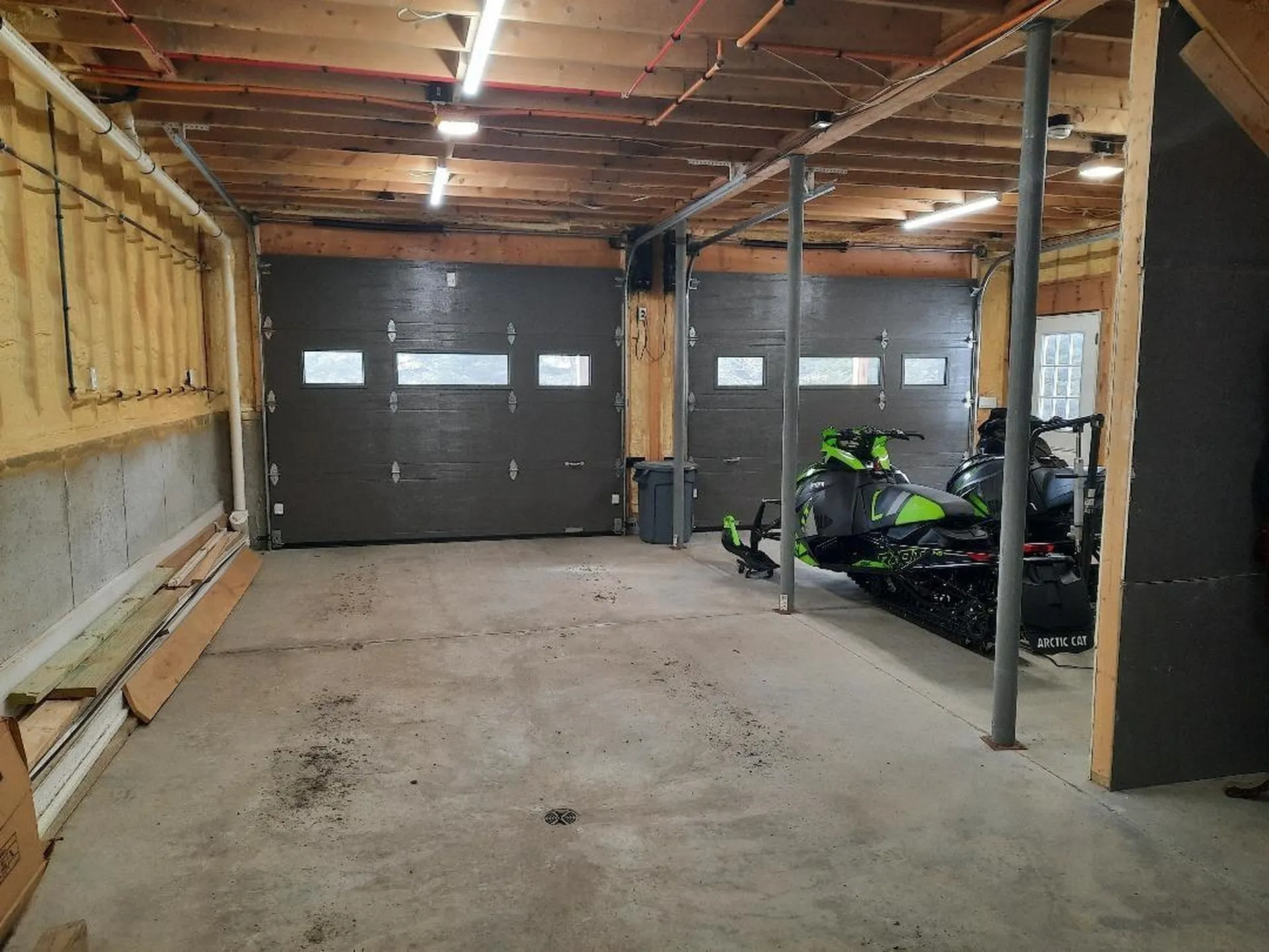 8 Fox Run Pittsburg NH 03592