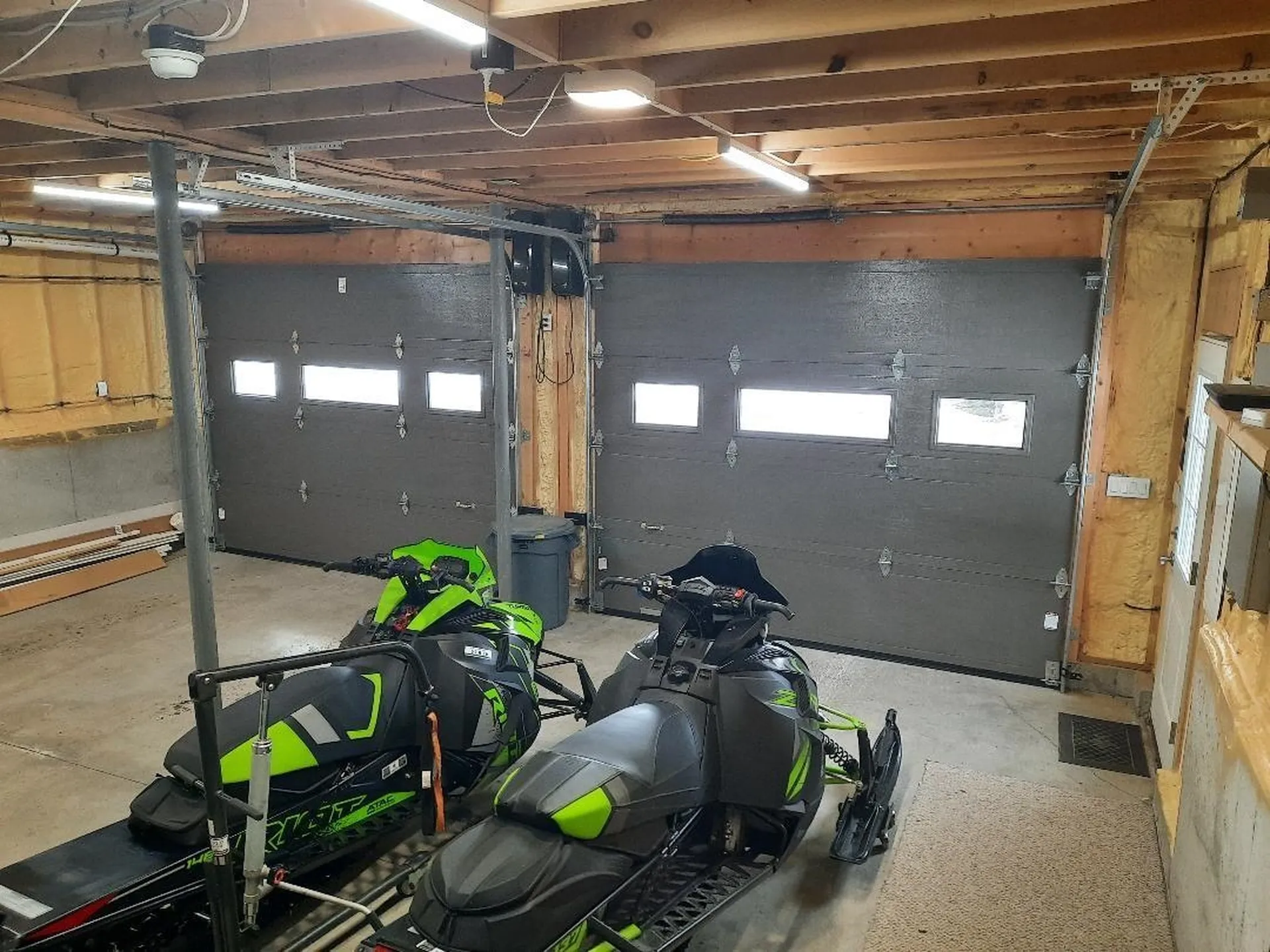 8 Fox Run Pittsburg NH 03592