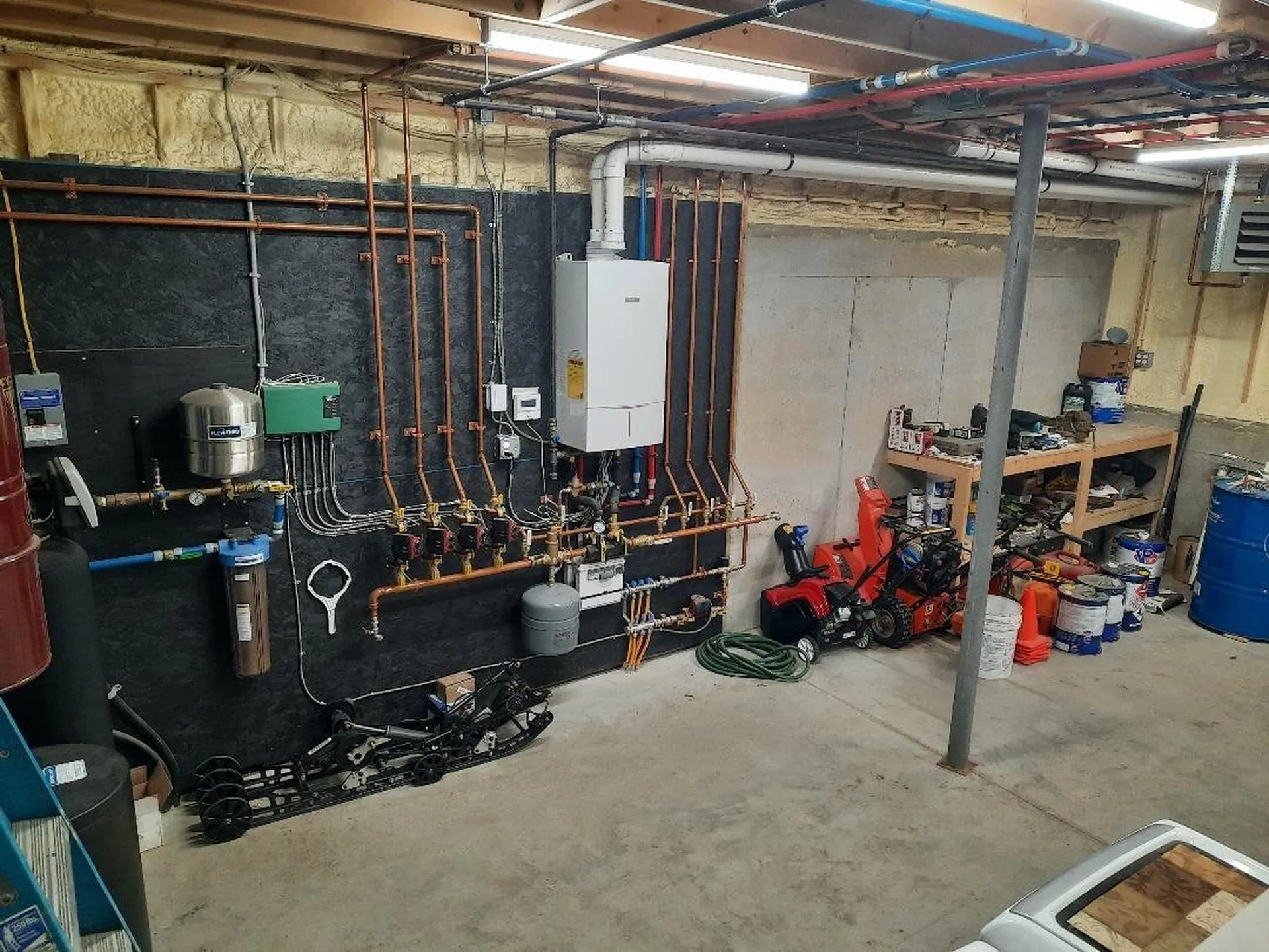 8 Fox Run Pittsburg NH 03592