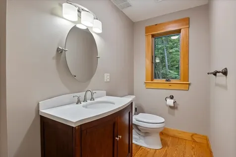 93 Coffeetown Road Deerfield NH 03037