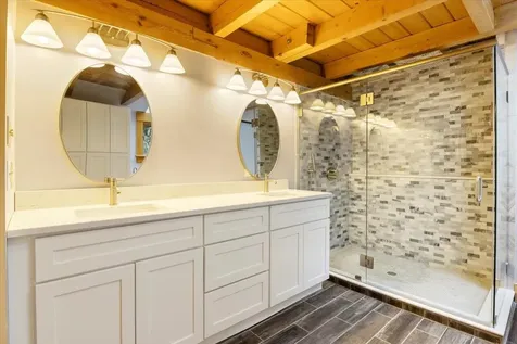 93 Coffeetown Road Deerfield NH 03037