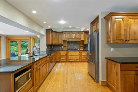 93 Coffeetown Road Deerfield NH 03037