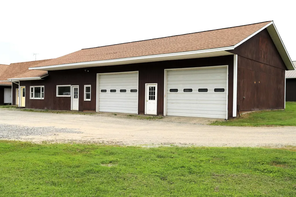 1778 Vt Route 105 Newport Town VT 05857