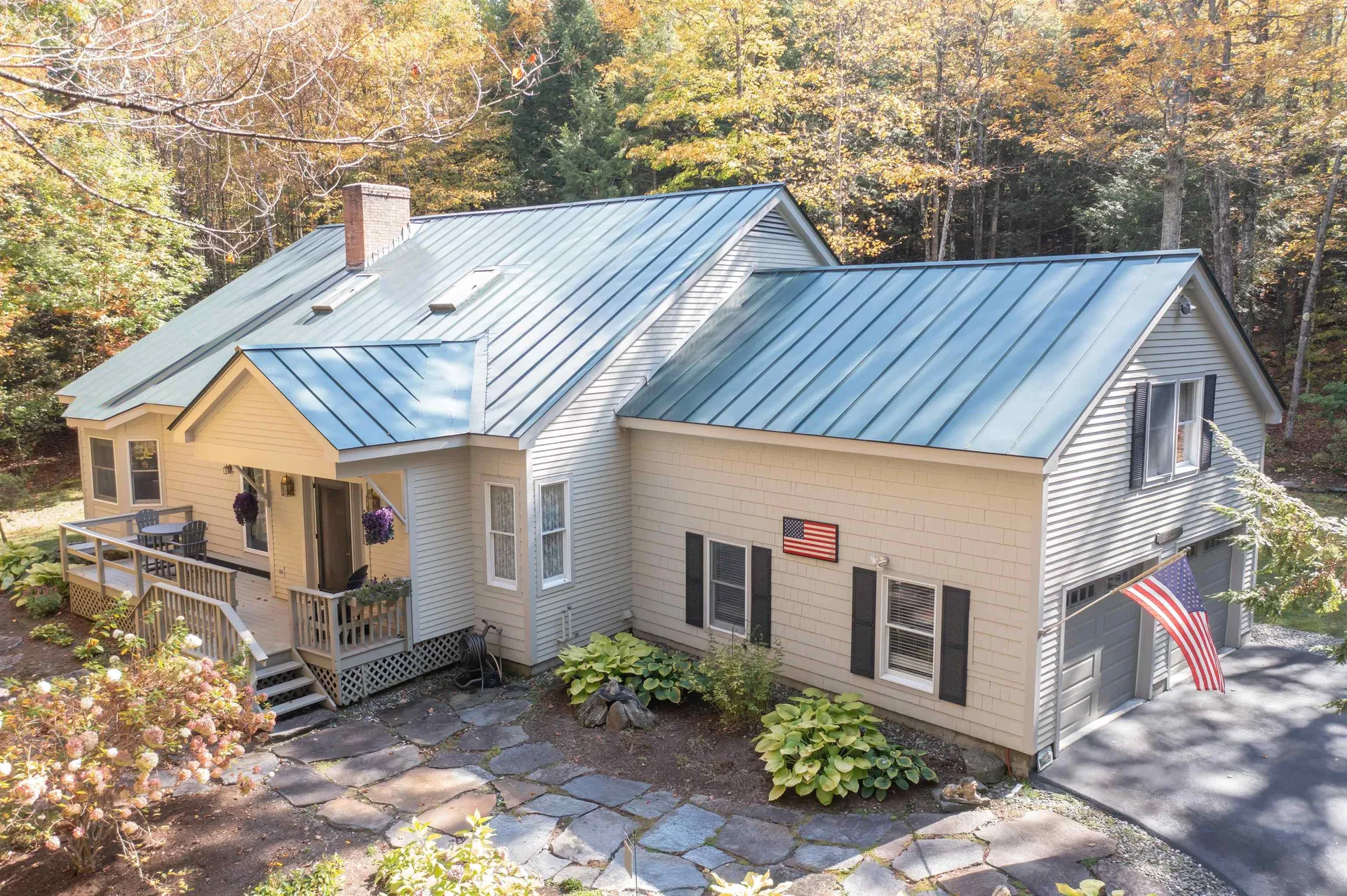 59 Robert Frost Lane Hartford VT 05059