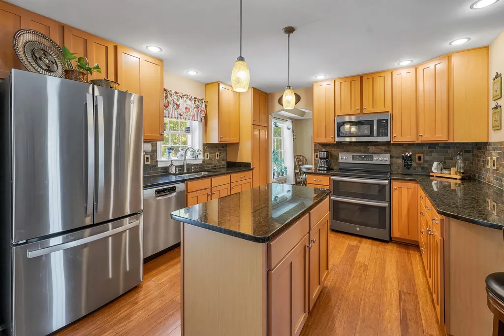 20 Ellis Farm Road Sanbornton NH 03269