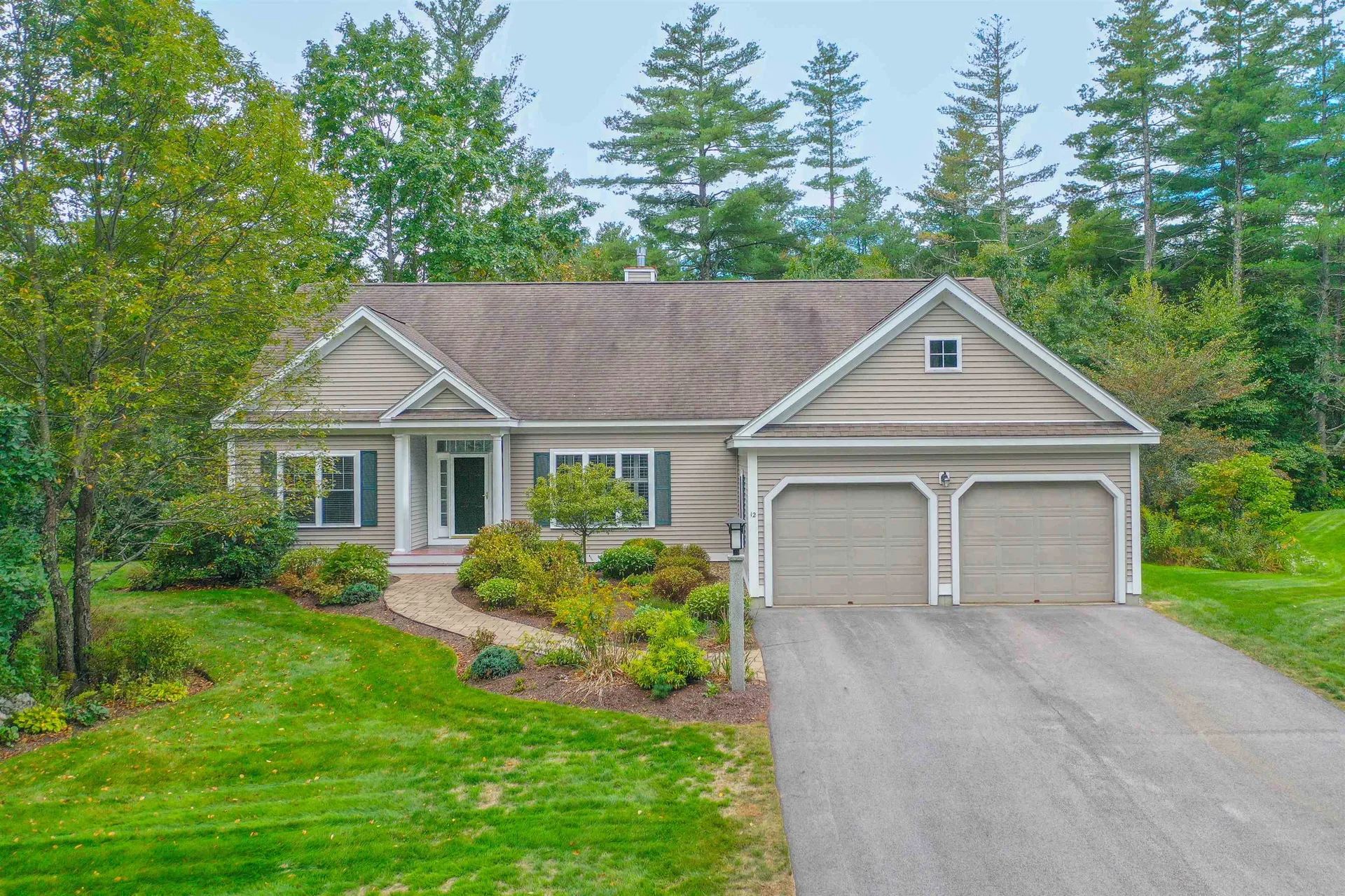 12 Hancock Drive Bedford NH 03110