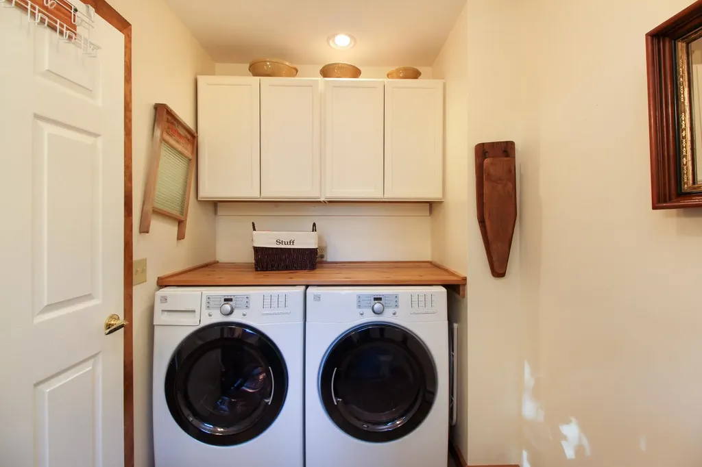 8069 Us Route 2 North Hero VT 05474