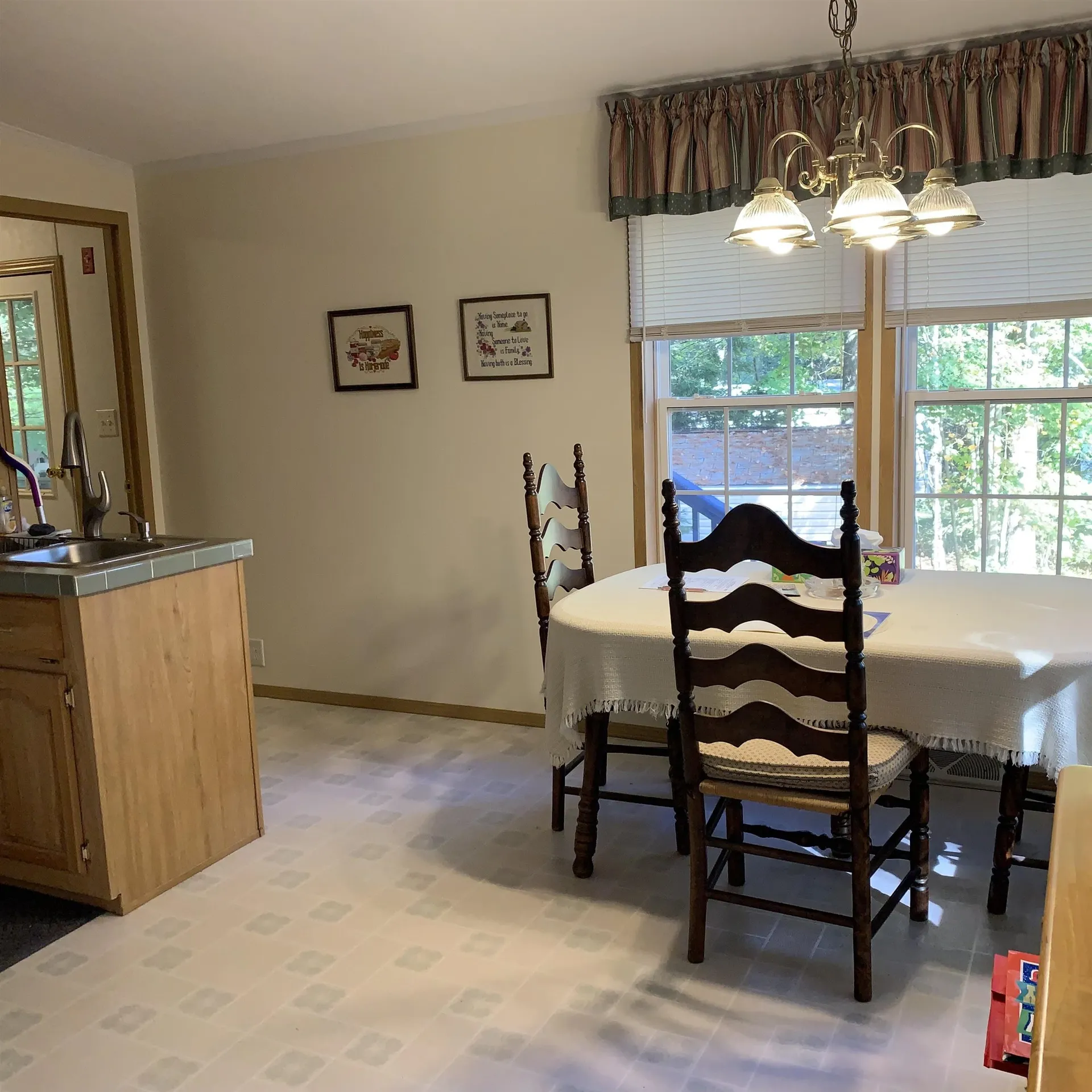 9 Lark Lane Rochester NH 03868-0000