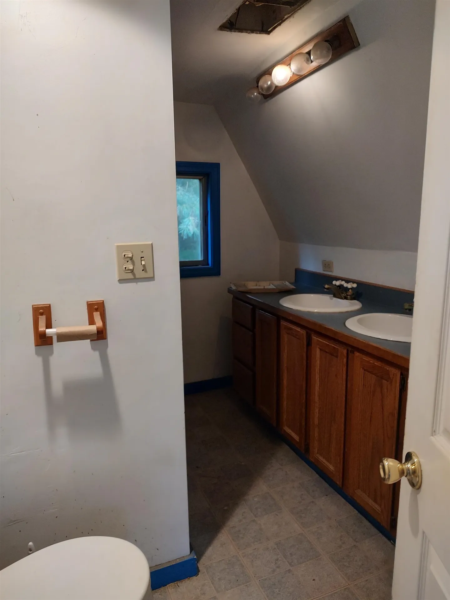 110 Saint Hyacinth Street Bethel VT 05032