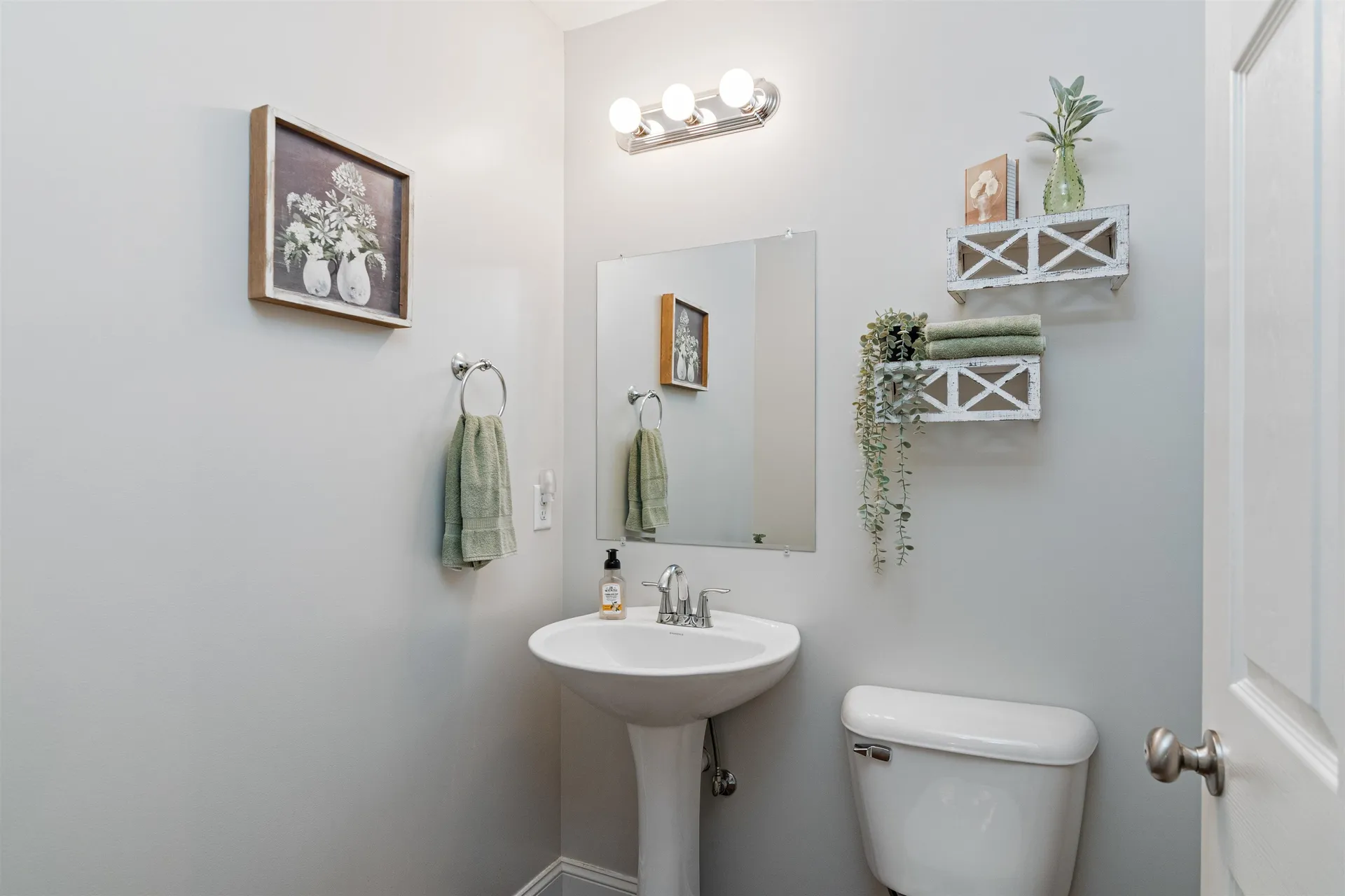 6 N Gardens Lane Milton VT 05468