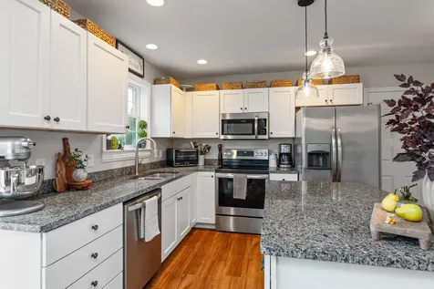 6 N Gardens Lane Milton VT 05468