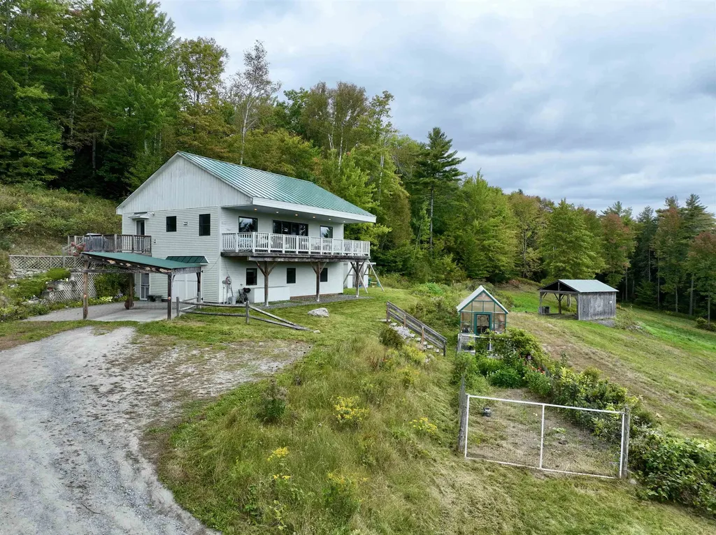 820 Lake Morey Road Bradford VT 05033