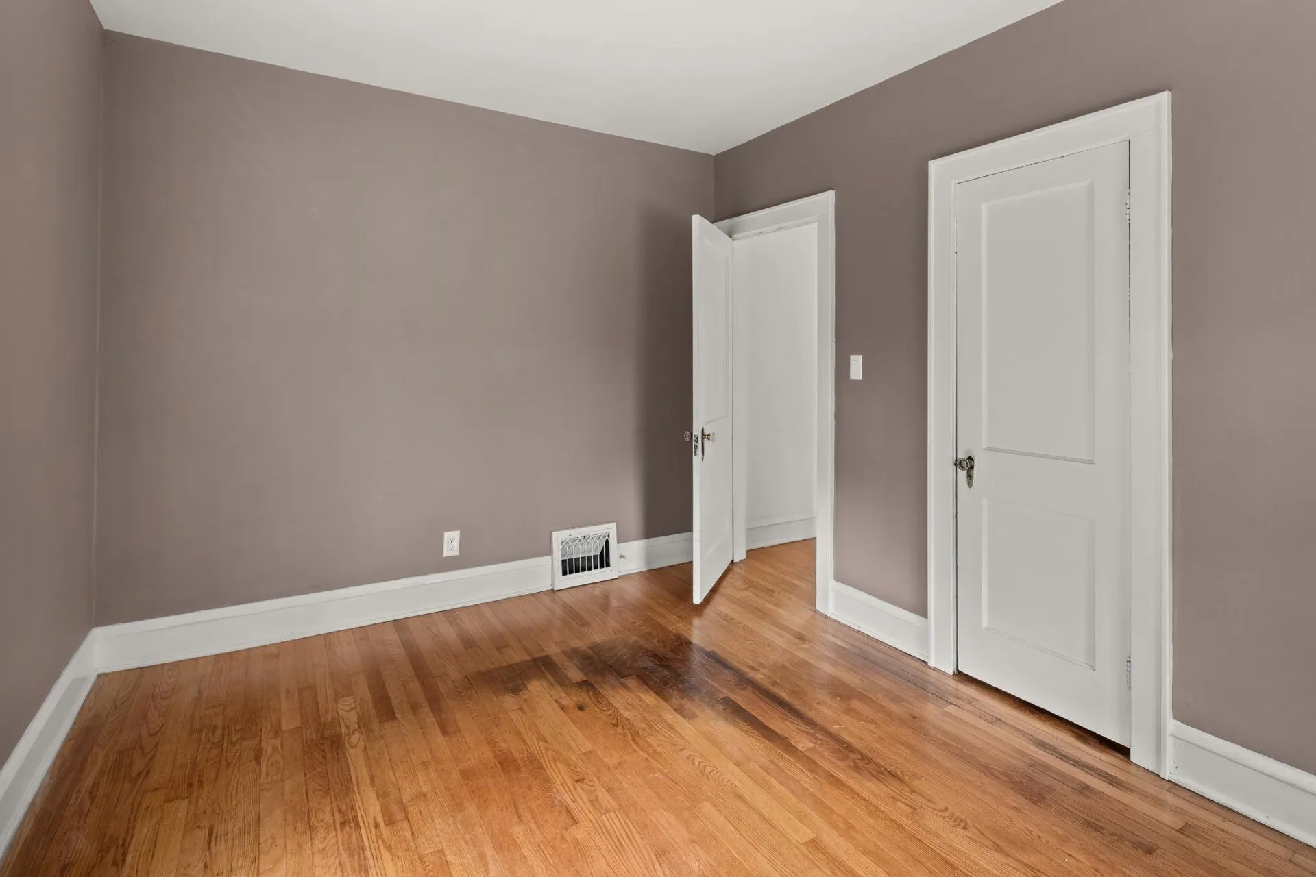 295 E. Allen Street Winooski VT 05404