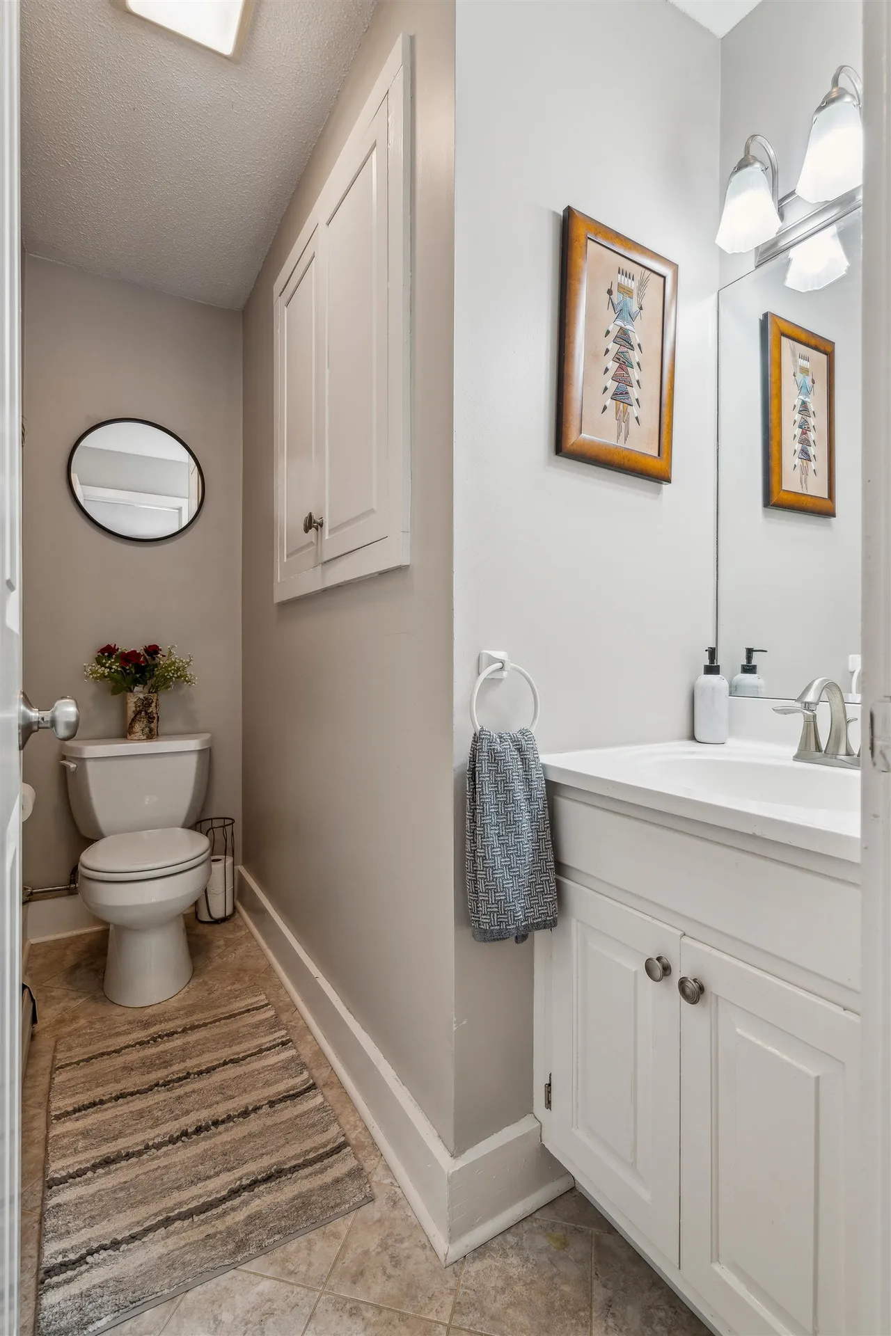 253 Old Quechee Road Hartford VT 05059