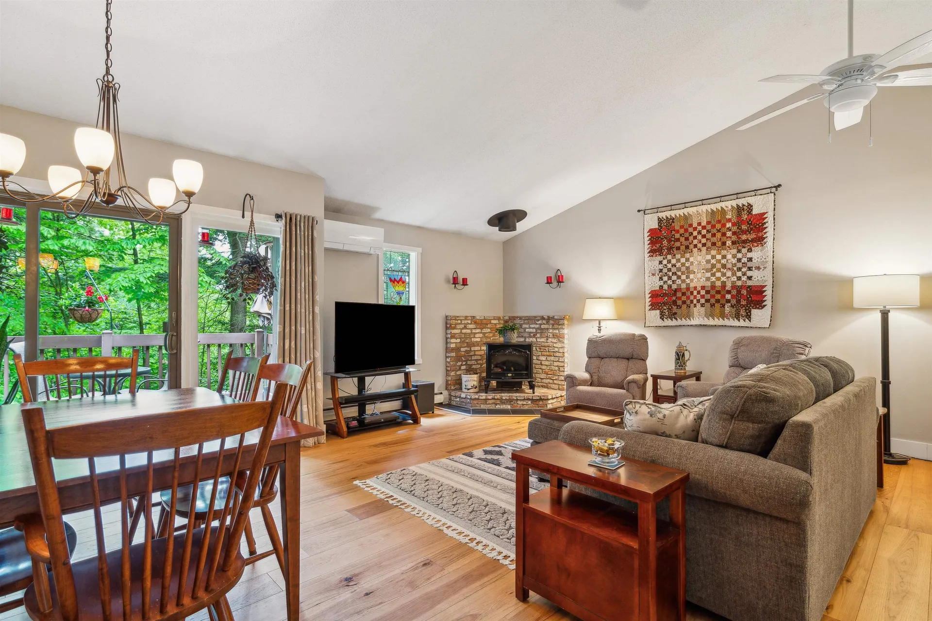 253 Old Quechee Road Hartford VT 05059