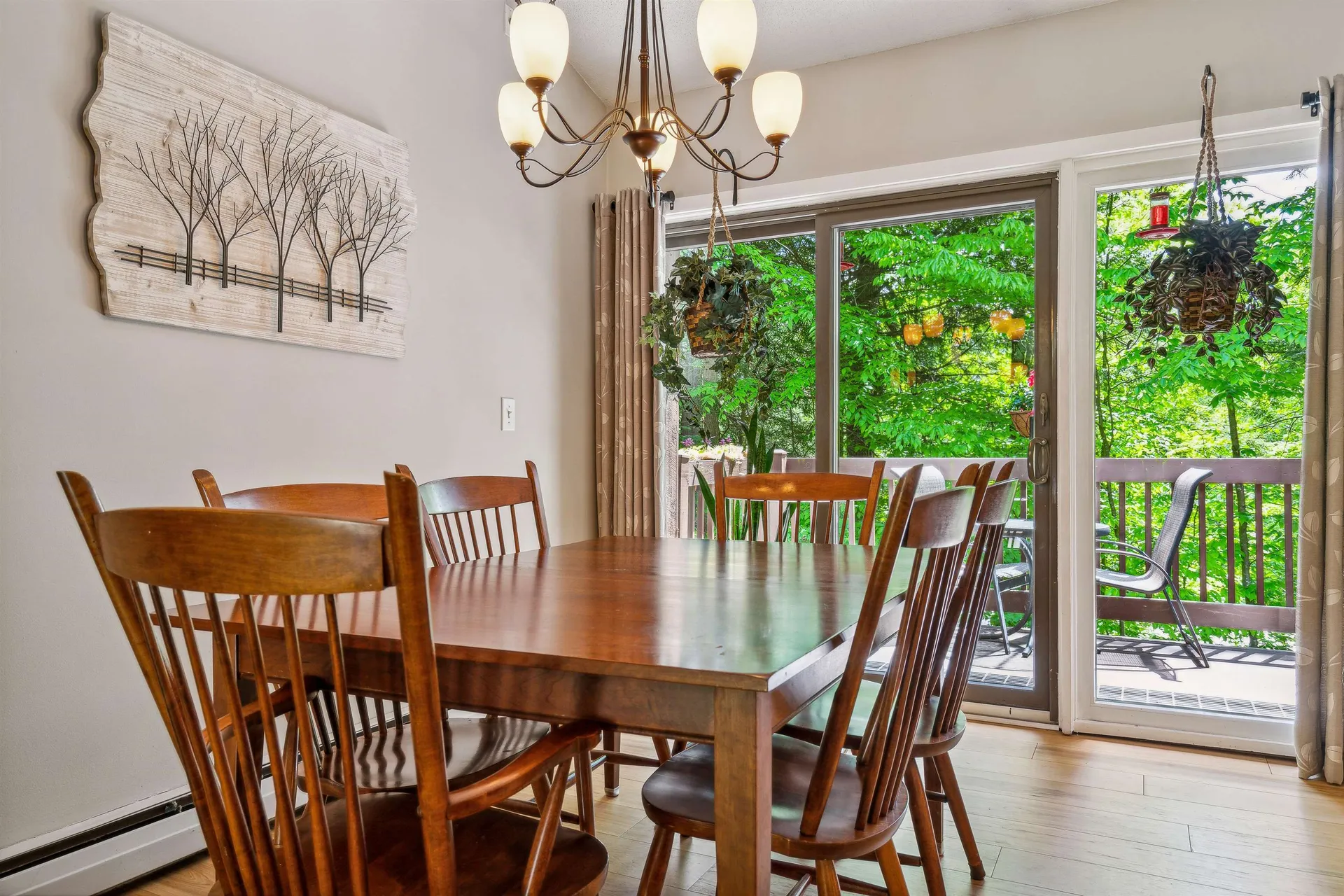 253 Old Quechee Road Hartford VT 05059