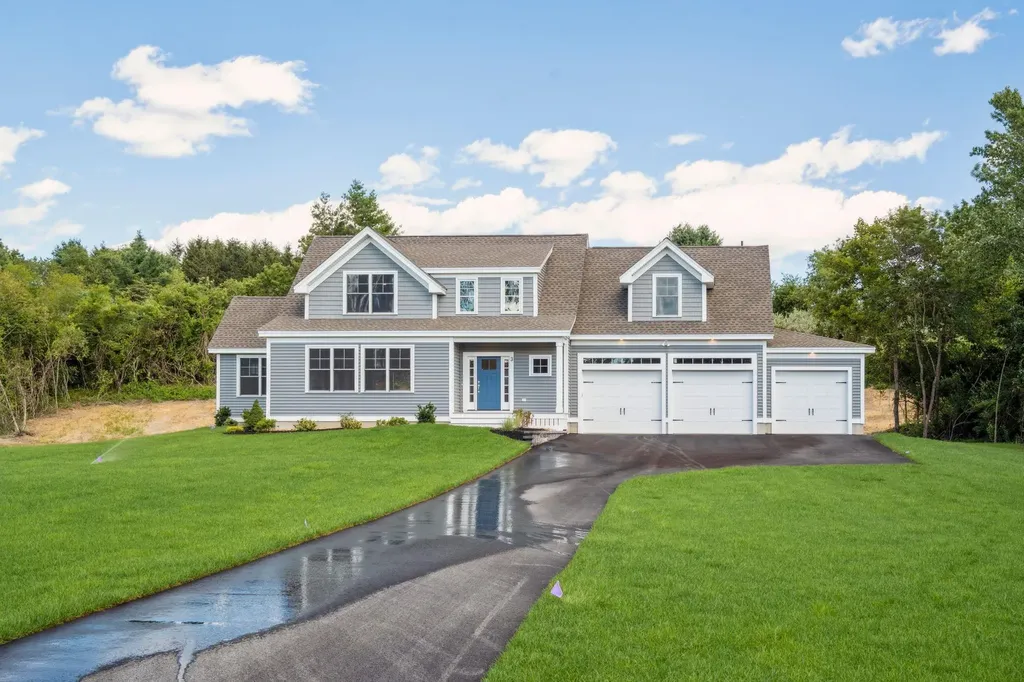 3 Garrett Road North Hampton NH 03862