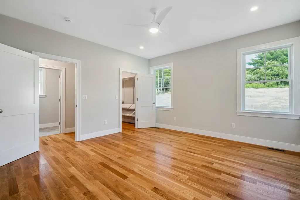 3 Garrett Road North Hampton NH 03862