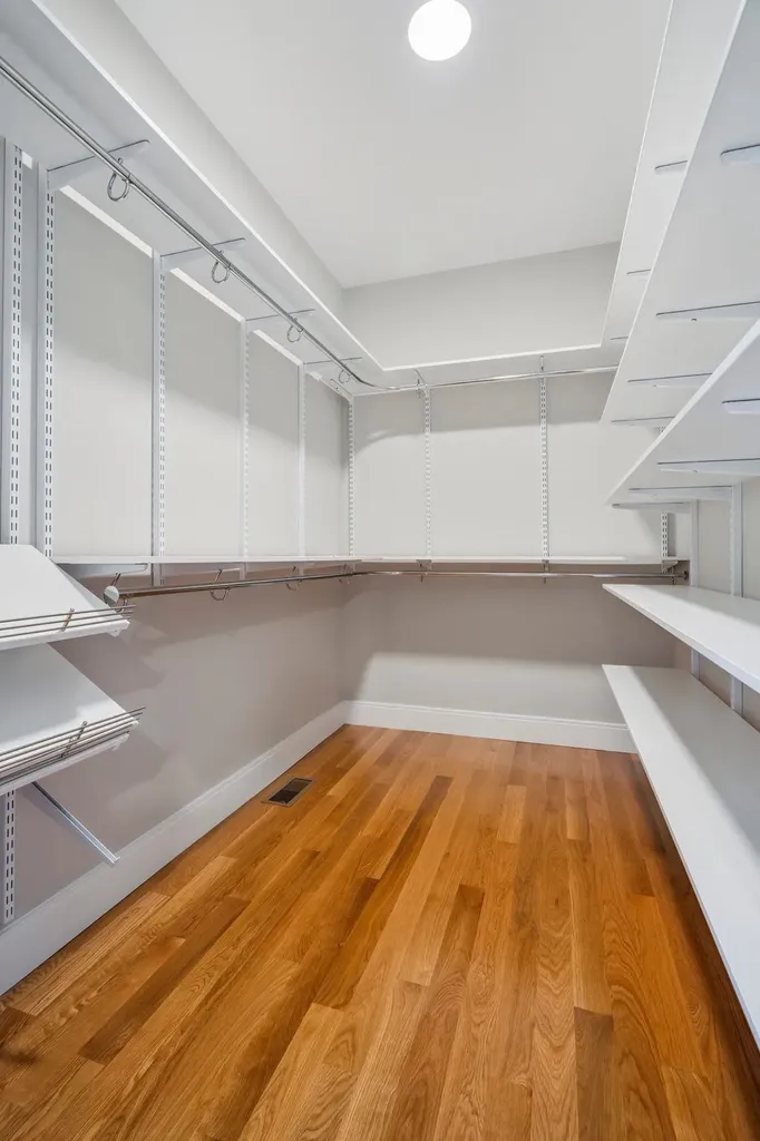 3 Garrett Road North Hampton NH 03862