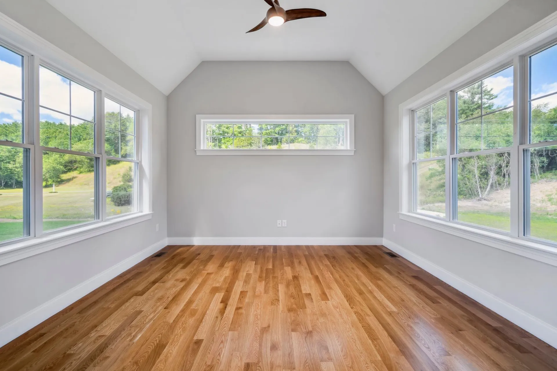 3 Garrett Road North Hampton NH 03862