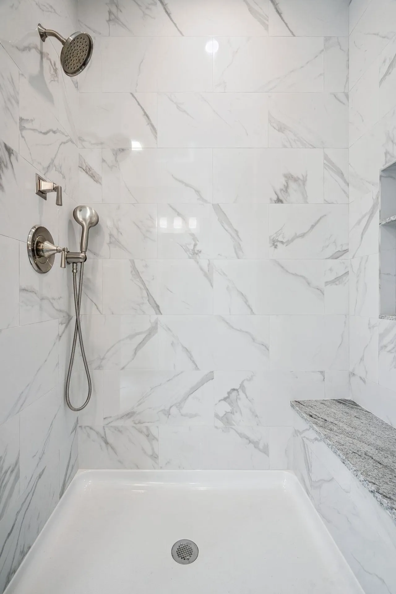 3 Garrett Road North Hampton NH 03862