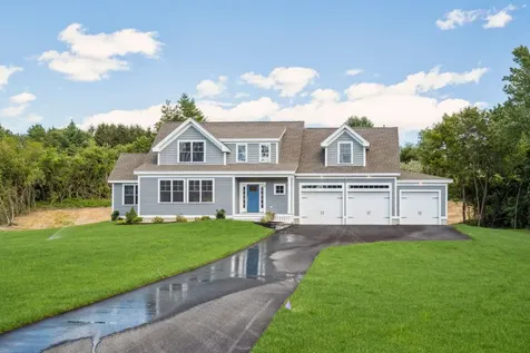 3 Garrett Road North Hampton NH 03862