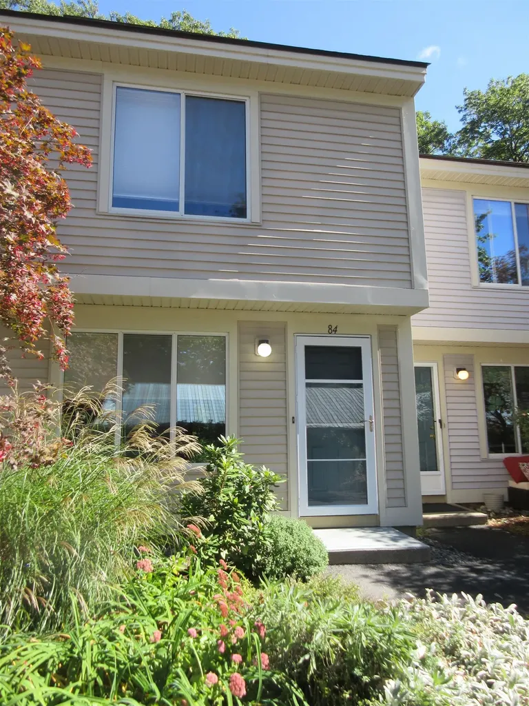 84 Morningside Commons Brattleboro VT 05301