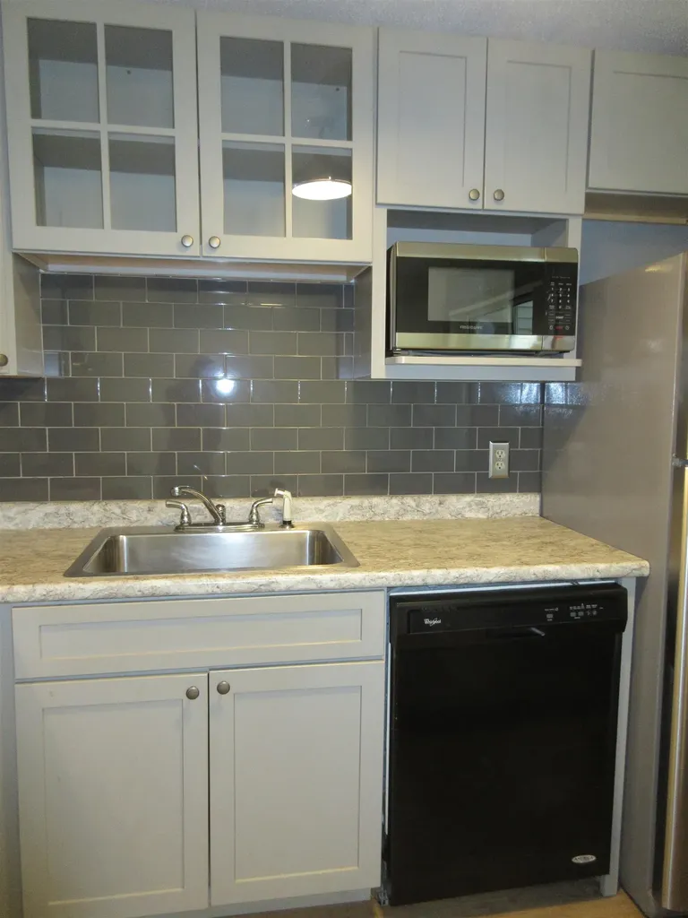 84 Morningside Commons Brattleboro VT 05301