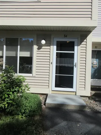 84 Morningside Commons Brattleboro VT 05301