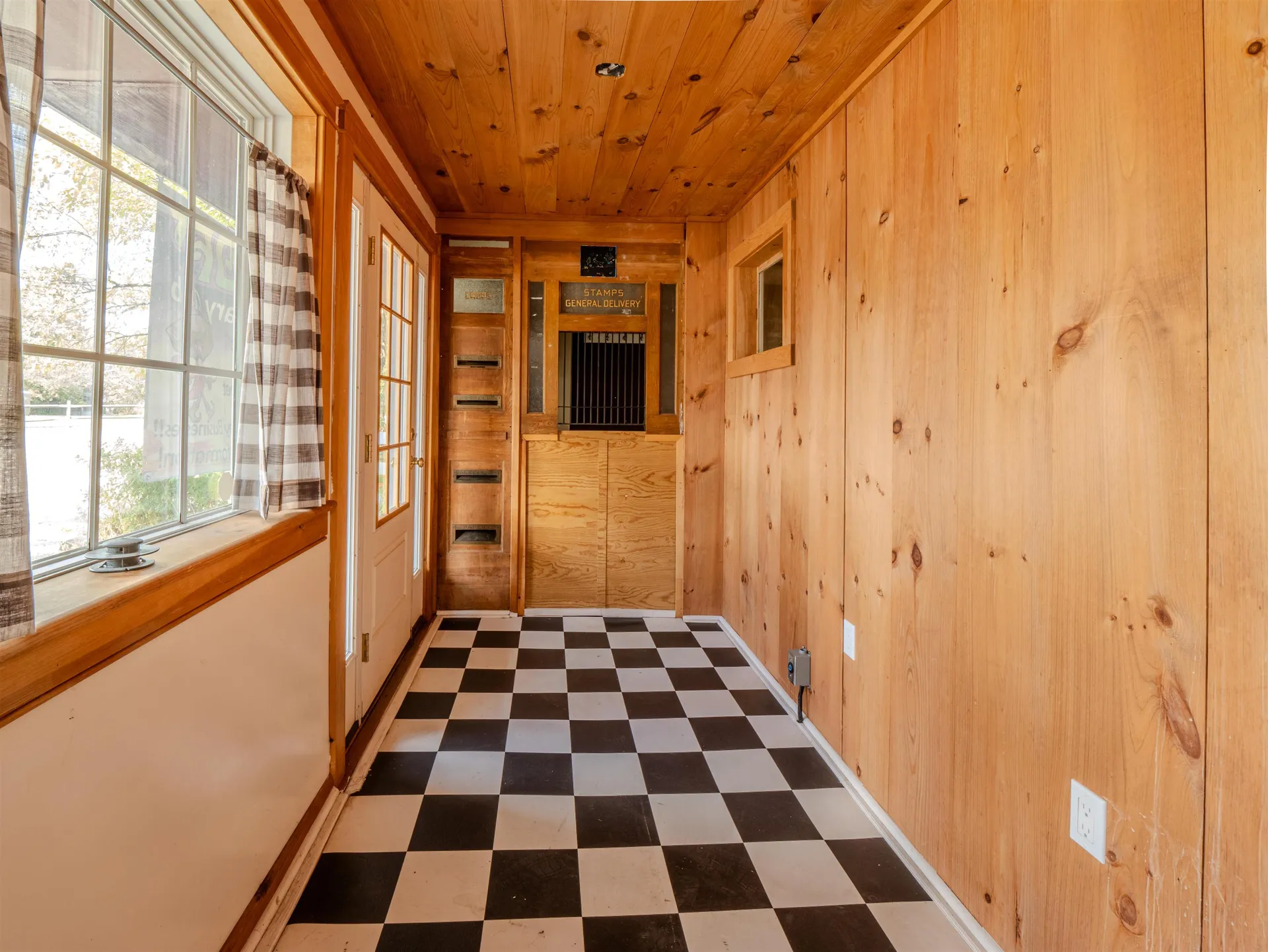 11 On The Green Street Poultney VT 06764