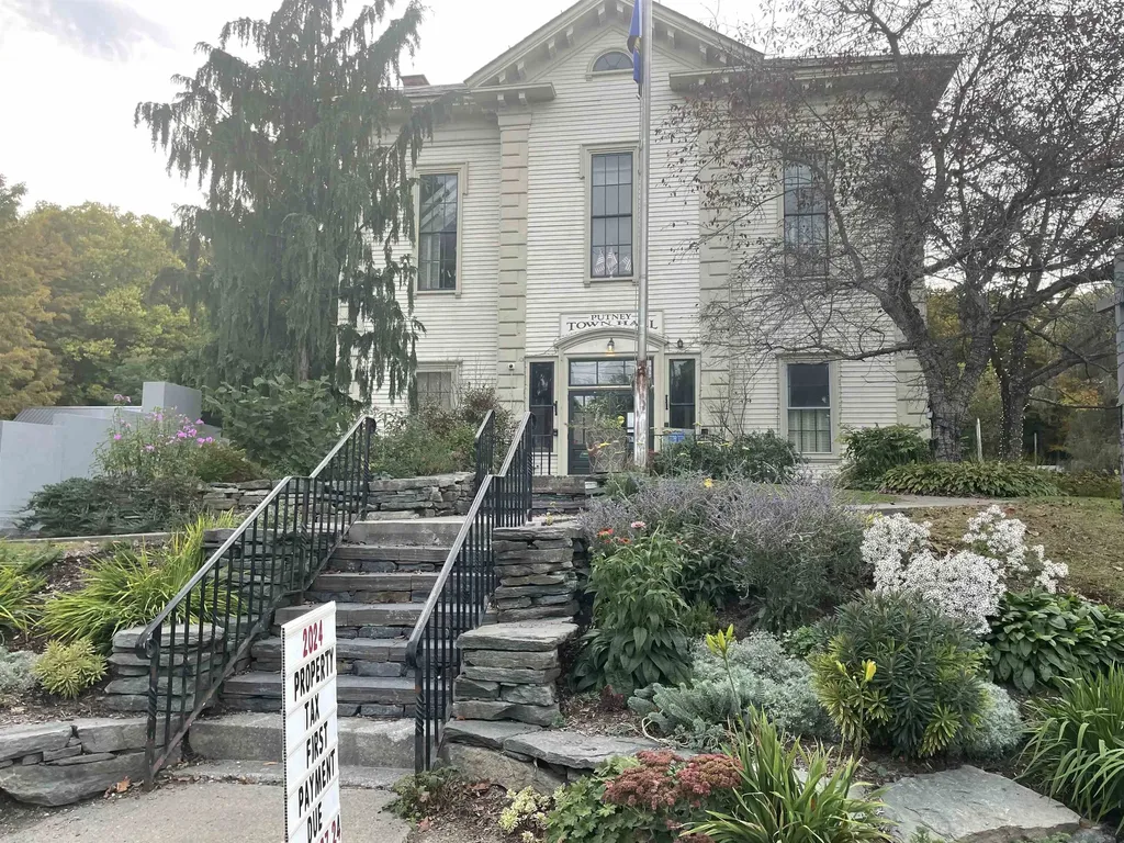 263 Putney Mountain Road Putney VT 05346