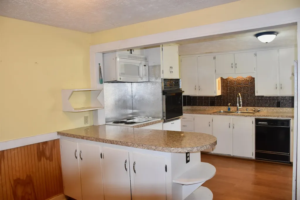 323 Malletts Bay Avenue Winooski VT 05404