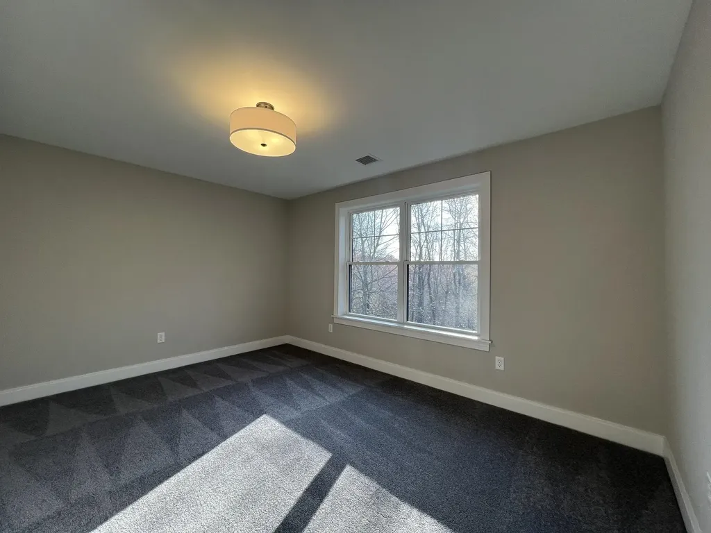 274 Sage Lane Portsmouth NH 03801