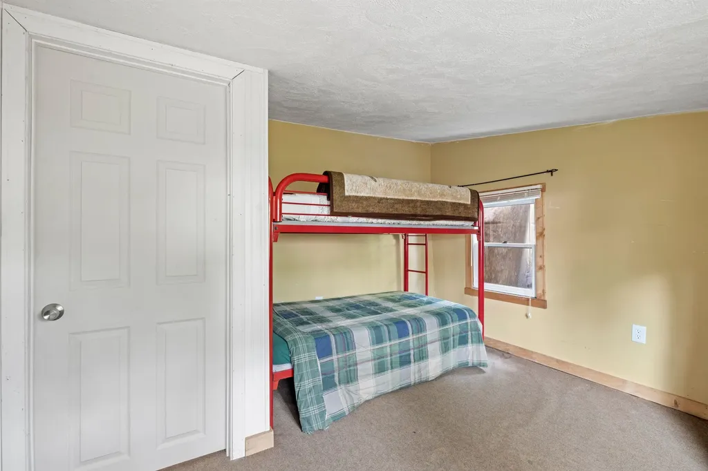 39 Hill Road Tilton NH 03276