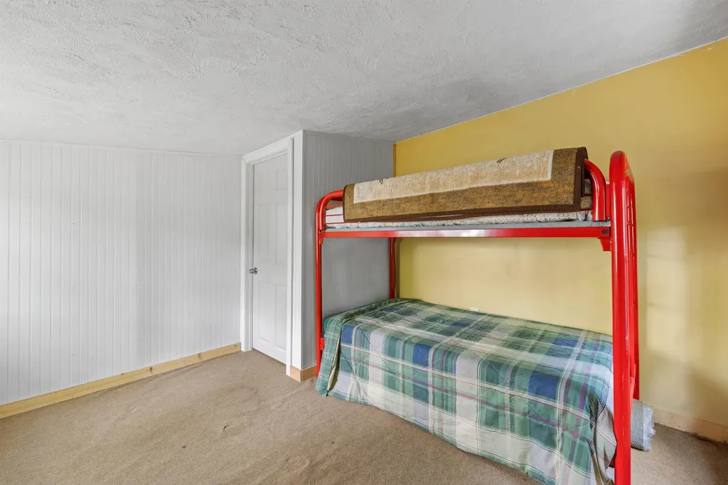 39 Hill Road Tilton NH 03276