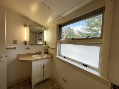 6 Banfield Road Tuftonboro NH 03816