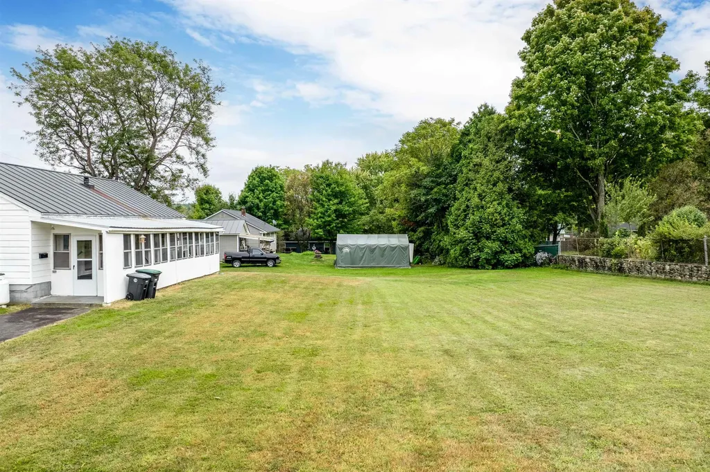64 Kendall Street Franklin NH 03235