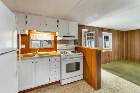 64 Kendall Street Franklin NH 03235