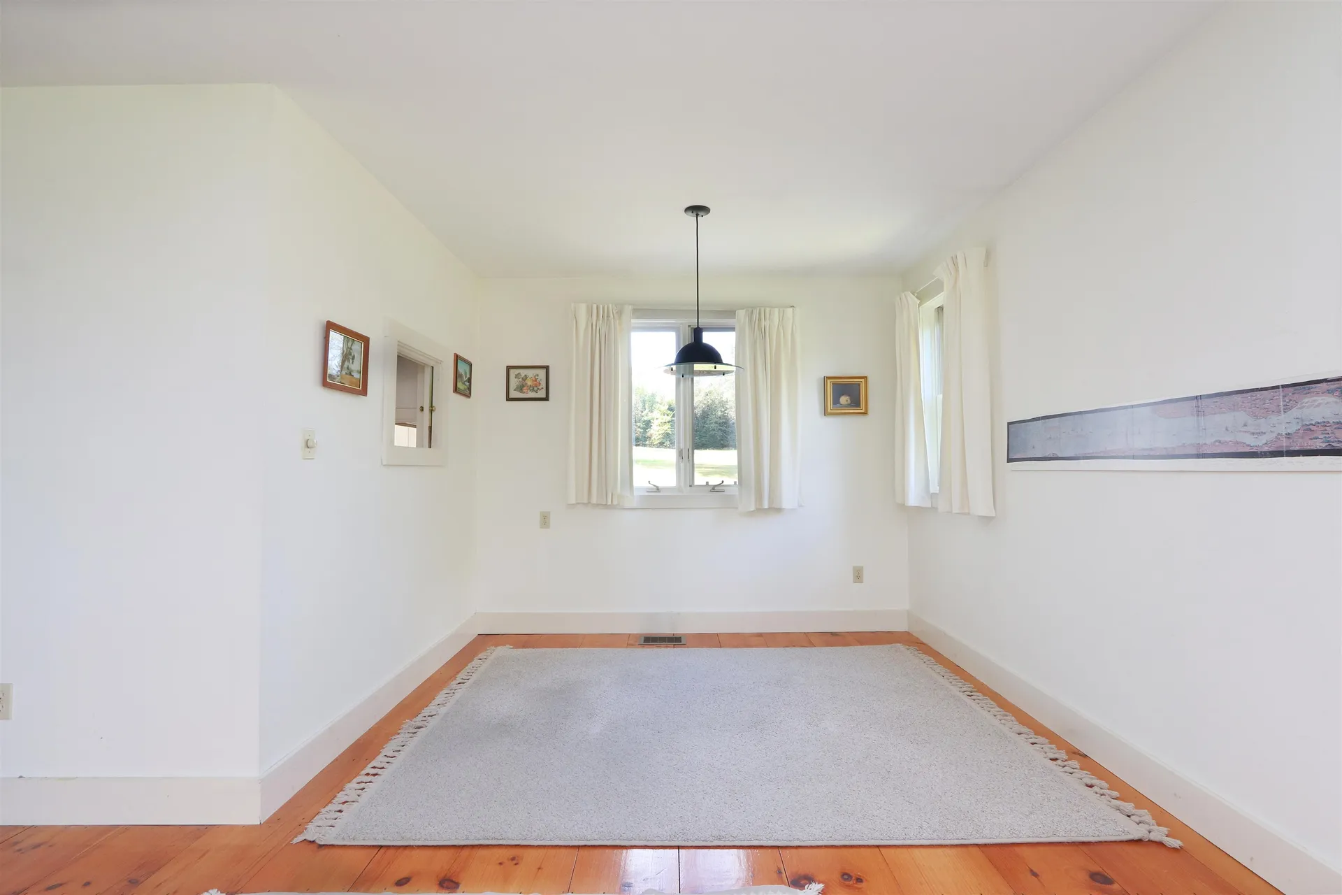 184 Field Road Peacham VT 05862