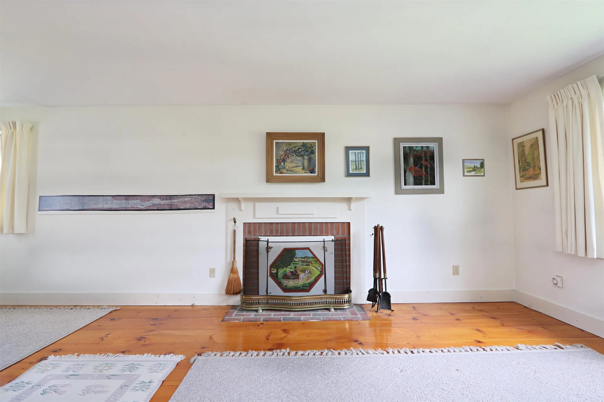 184 Field Road Peacham VT 05862