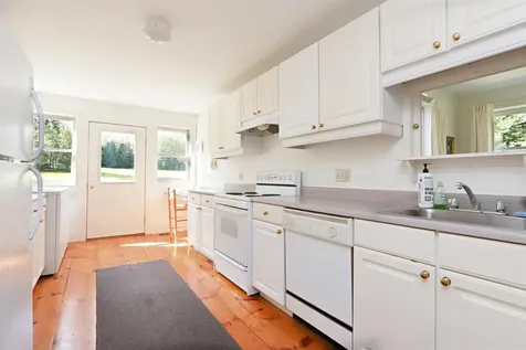 184 Field Road Peacham VT 05862