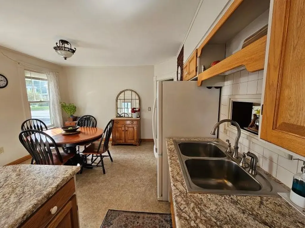 65 River Street Keene NH 03431